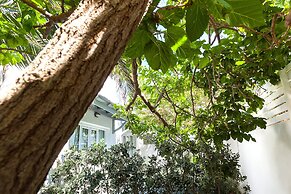 Memories Beach Hotel