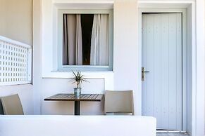 Memories Beach Hotel