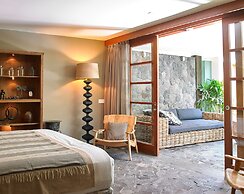 The Purist Villas & Spa