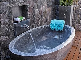 The Purist Villas & Spa