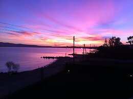 Chris Studios & Apartments