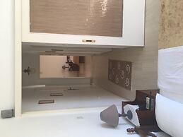 Chris Studios & Apartments