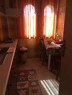 Chris Studios & Apartments