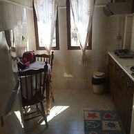 Chris Studios & Apartments