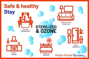 Happy People Gaudi Sant Pau