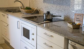 Happy People Gaudi Sant Pau