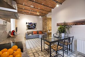 Happy People Gaudi Sant Pau