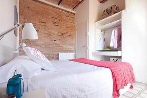 Happy People Gaudi Sant Pau