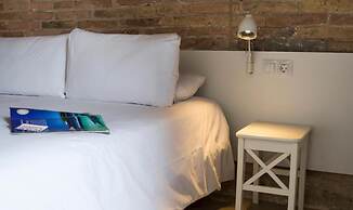 Happy People Gaudi Sant Pau