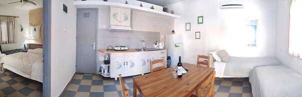 Panorama Studios & Apartments