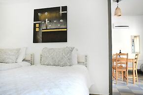 Panorama Studios & Apartments