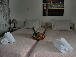 Panorama Studios & Apartments