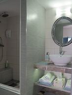 Panorama Studios & Apartments