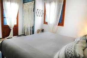 Panorama Studios & Apartments