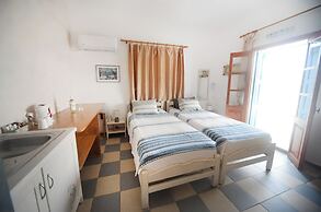 Panorama Studios & Apartments