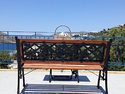 Panorama Studios & Apartments