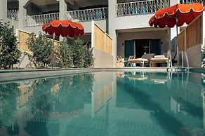 Zeus Eleva Kassandra Lagoon