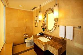 Golden Eagle Summit Hotel Kunming