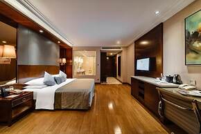 Golden Eagle Summit Hotel Kunming