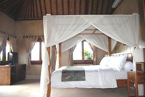 Three Monkeys Villas