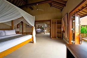 Three Monkeys Villas