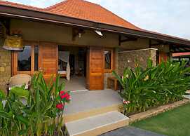 Three Monkeys Villas