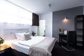 Hotel Aviva