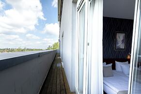 Hotel Aviva