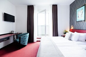 Hotel Aviva