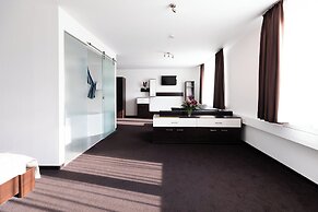 Hotel Aviva