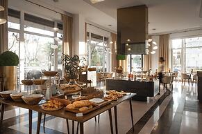Grand Hotel Vilnius, Curio Collection by Hilton