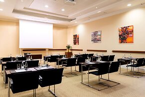 Grand Hotel Vilnius, Curio Collection by Hilton