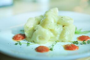 Swiss Inn Nexus Hotel