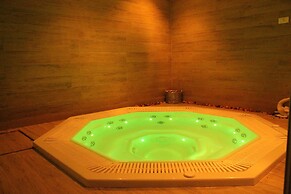 Swiss Inn Nexus Hotel