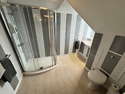 The Jubilee Hotel West- with Spa Facilities