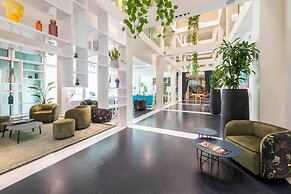 MO.OM Hotel