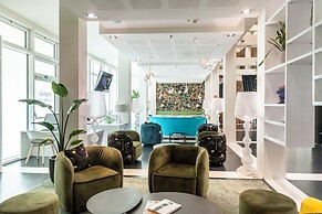 MO.OM Hotel