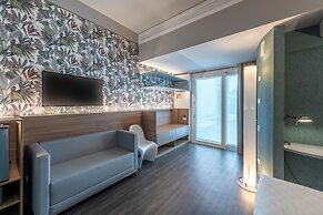 MO.OM Hotel