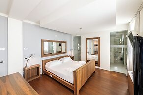MO.OM Hotel