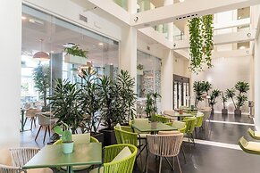 MO.OM Hotel