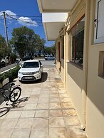 Neapolis Rooms & Apartments