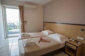 Theofilos City Hotel