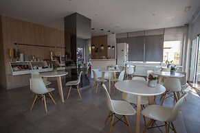 Theofilos City Hotel