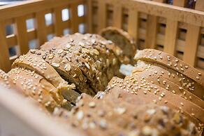 Sea View Hotel & Apartments