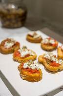 Sea View Hotel & Apartments