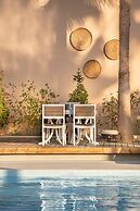 Sea View Hotel & Apartments