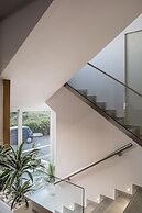 Sea View Hotel & Apartments