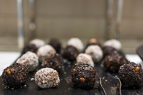 Sea View Hotel & Apartments