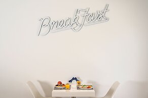 Sea View Hotel & Apartments