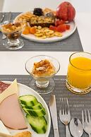 Sea View Hotel & Apartments